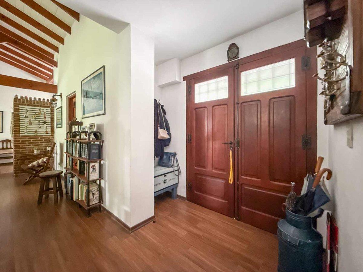 Foto de VENTA CASA 4 AMB IMPECABLE EL MIRASOL PILETA, imagen 5