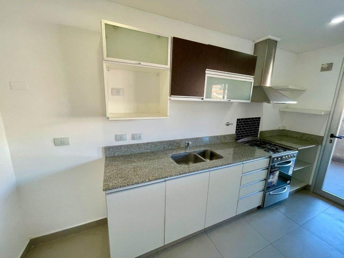 Foto de OPORTUNIDAD Venta Depto 2 amb coch Pueblo Caamaño, imagen 2