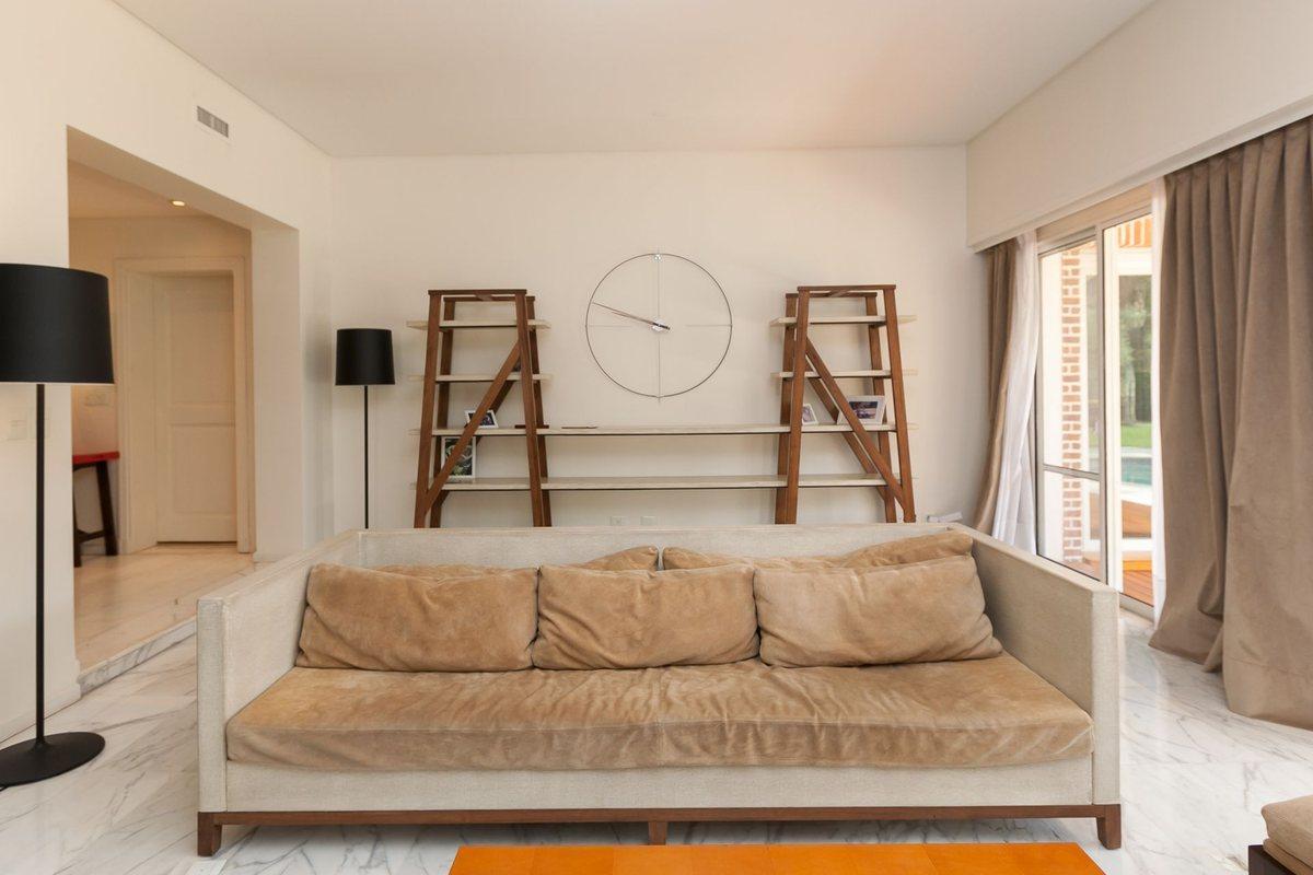 Foto de CASA EN LAS LOMAS DE SAN ISIDRO , EXCELENTE ESTADO, imagen 2