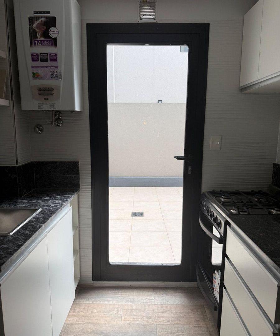 Foto de DEPARTAMENTO 3 AMBIENTES CON PATIO Y BALCON, imagen 4