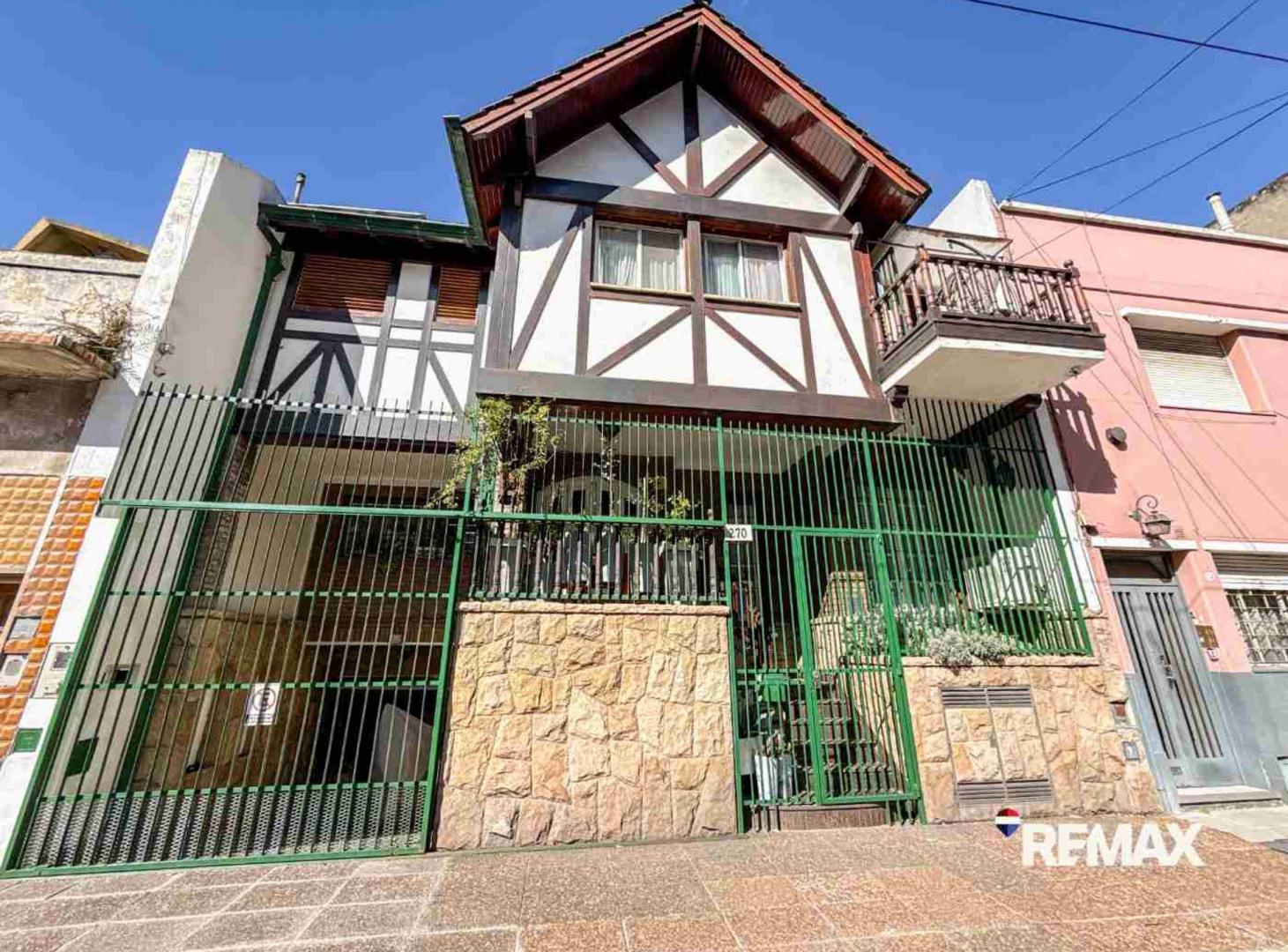 Foto de venta casa 6 ambientes pileta villa crespo, imagen 3