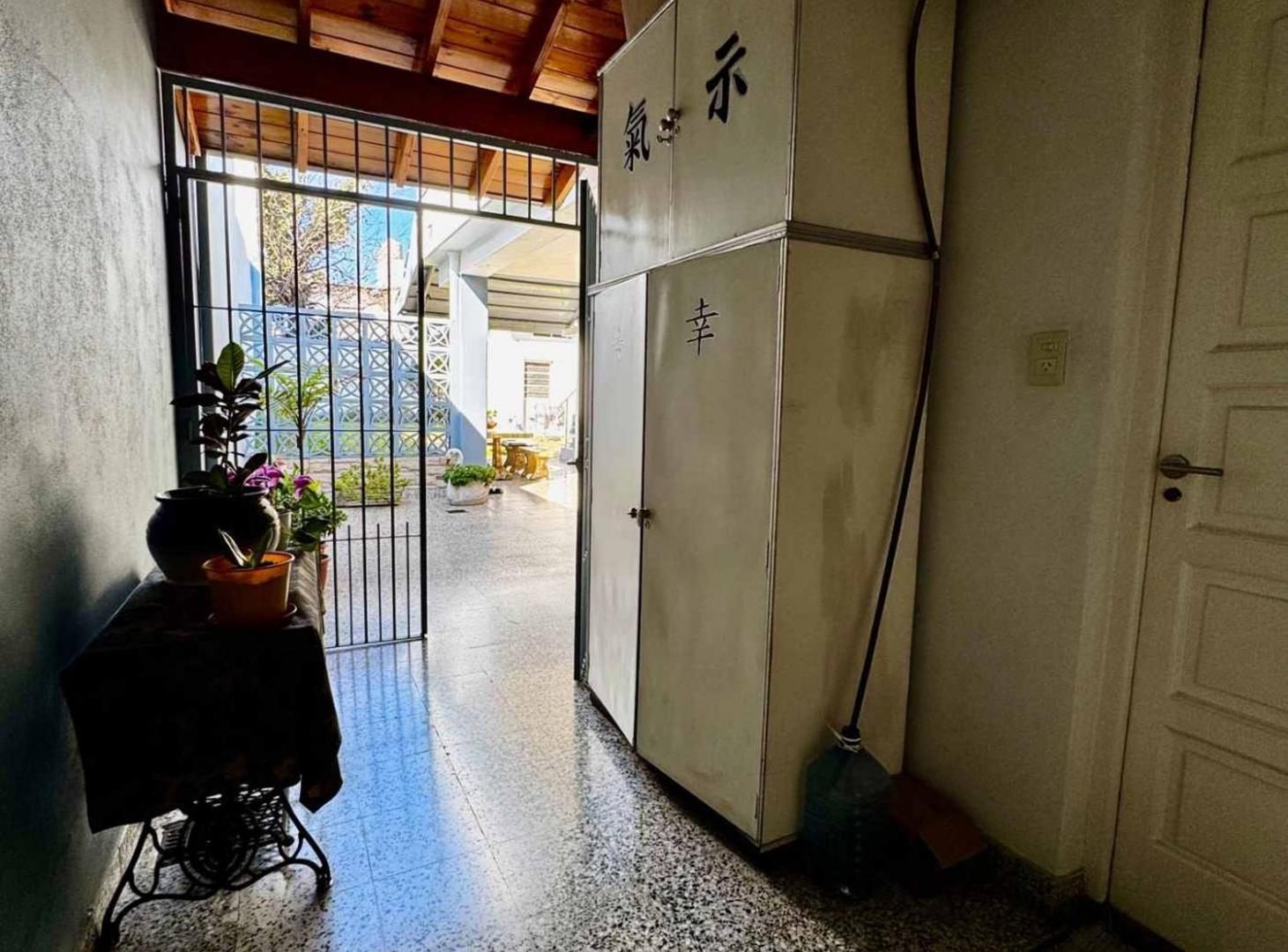 Foto de VENTA CASA CON JARDÍN EN BECCAR – APTA CRÉDITO, imagen 2