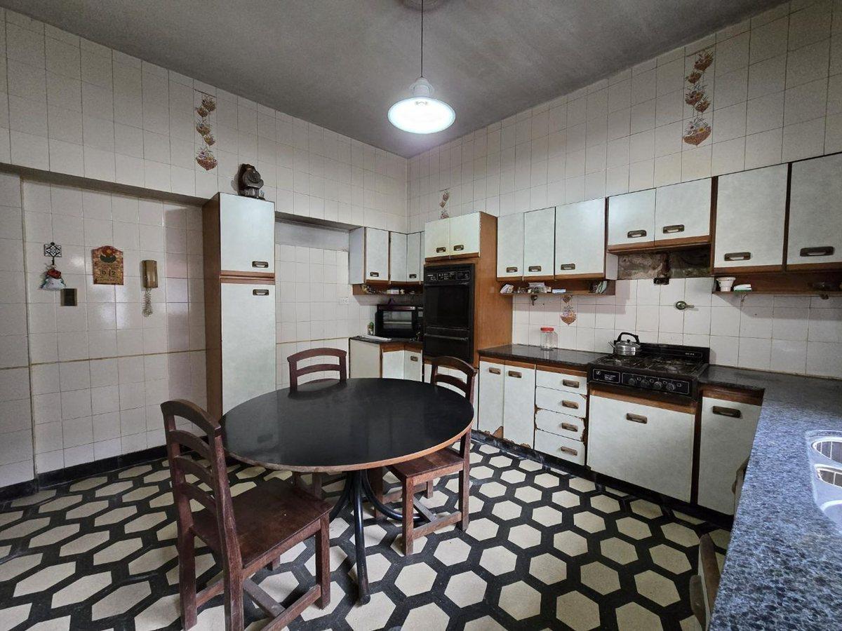 Foto de CASA 4 AMBIENTES EN VENTA EN BERNAL TERRAZA, imagen 3