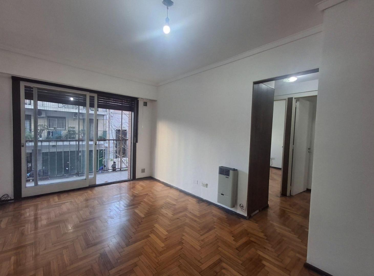 Foto de VENDE 3 amb con balcón al frente Flores, imagen 1
