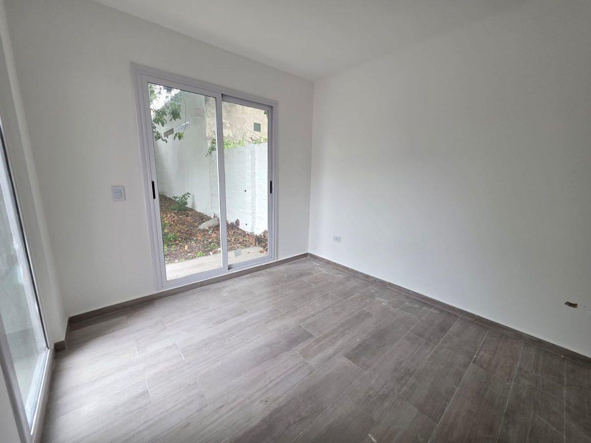 Foto de DEPARTAMENTO VENTA 2 AMBIENTES CON JARDIN HAEDO, imagen 5