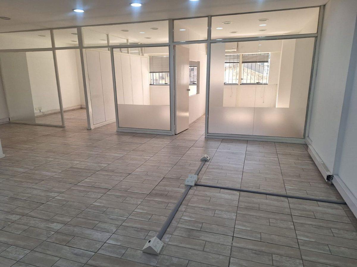 Foto de Excelente oficina ubicada en microcentro, imagen 1