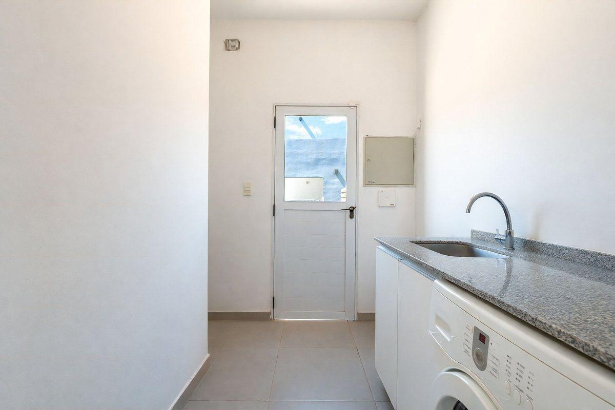 Foto de Venta Casa 4 dorm lote interno El Canton Escobar, imagen 3