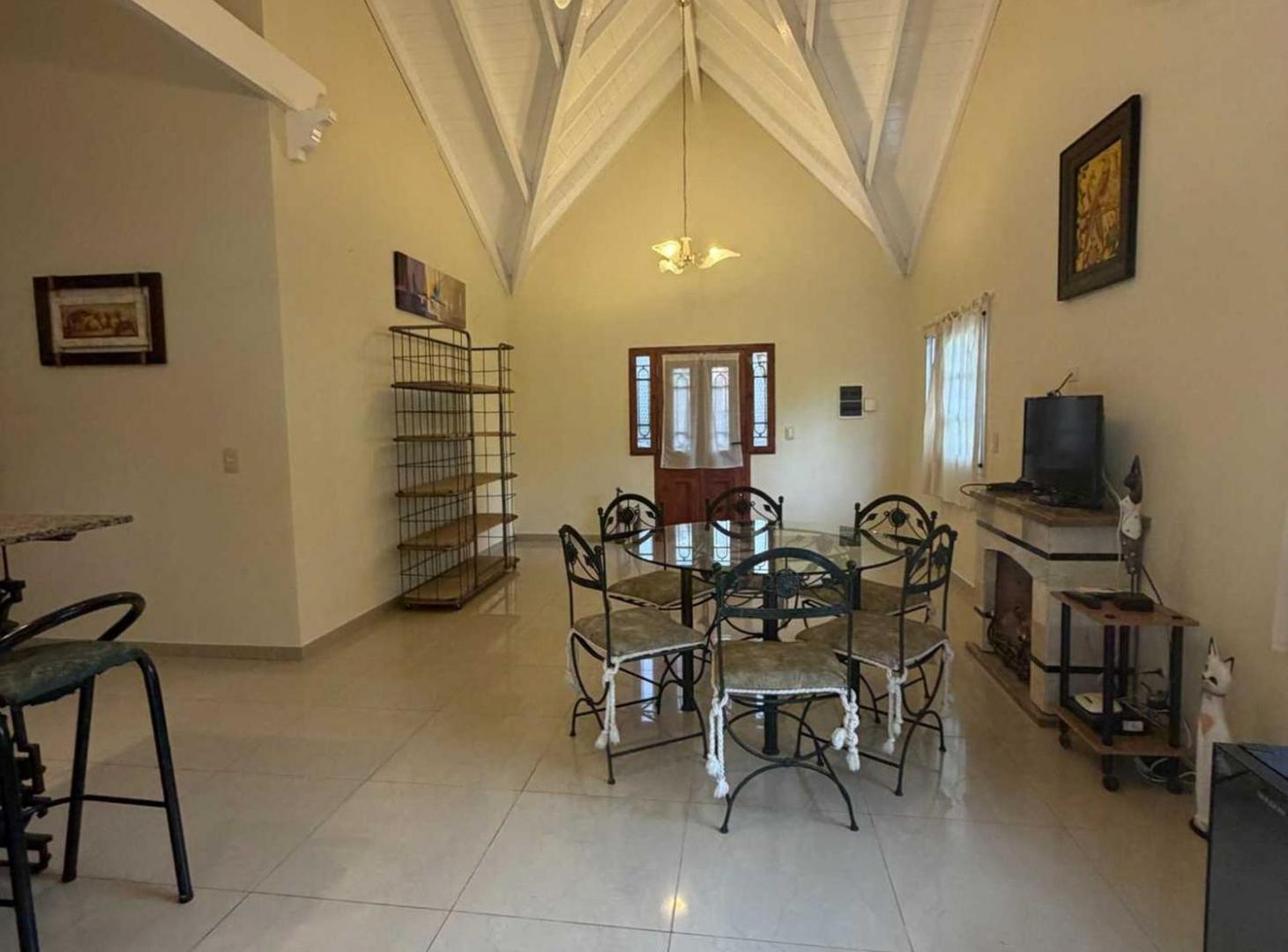 Foto de EXCELENTE CASA EN PARQUE LELOIR ALQUILER ANUAL, imagen 4