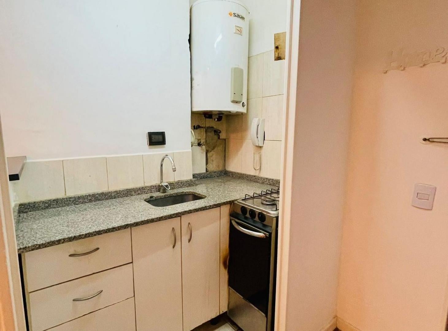 Foto de DEPARTAMENTO VENTA MONO BALVANERA ONCE, imagen 2