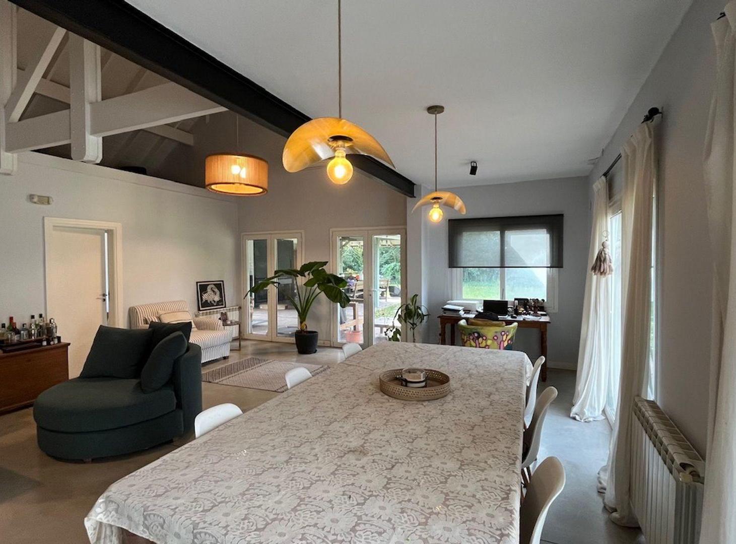 Foto de Casa Venta 3 dormitorios lote central en El Carmel, imagen 2