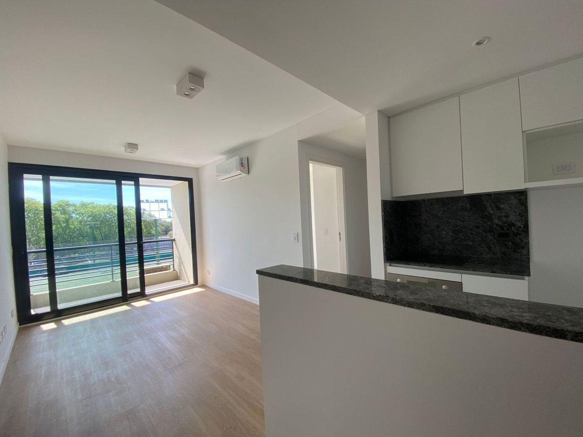 Foto de DEPARTAMENTO 2 AMB VENTA BELGRANO BALCON BAULER, imagen 4