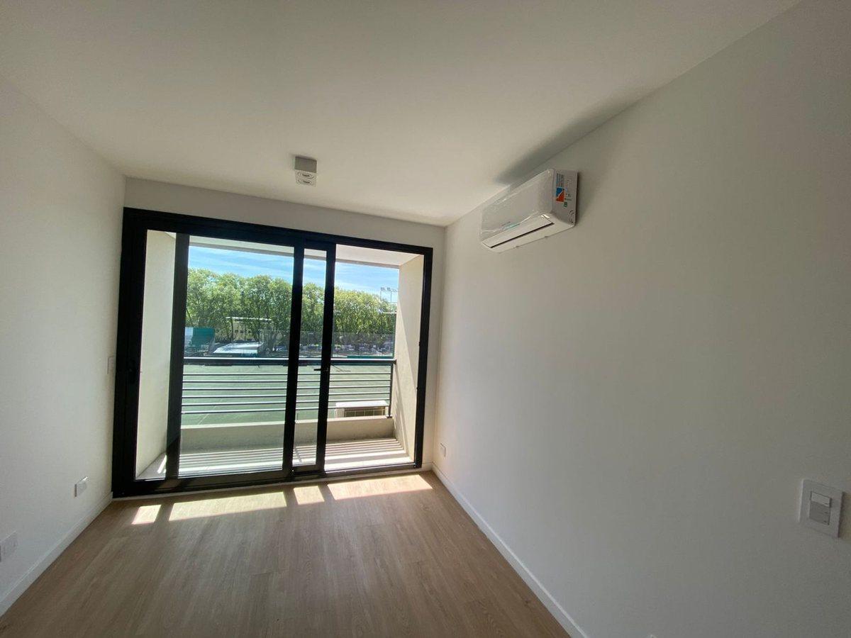 Foto de DEPARTAMENTO 2 AMB VENTA BELGRANO BALCON BAULER, imagen 3