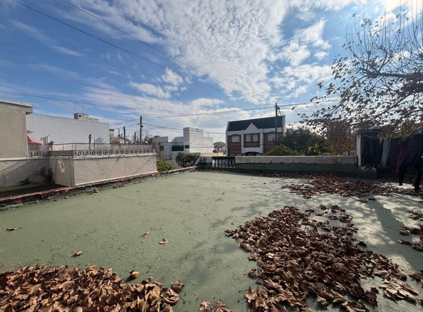 Foto de Casa en Venta en Ramos Mejia a refaccionar, imagen 2