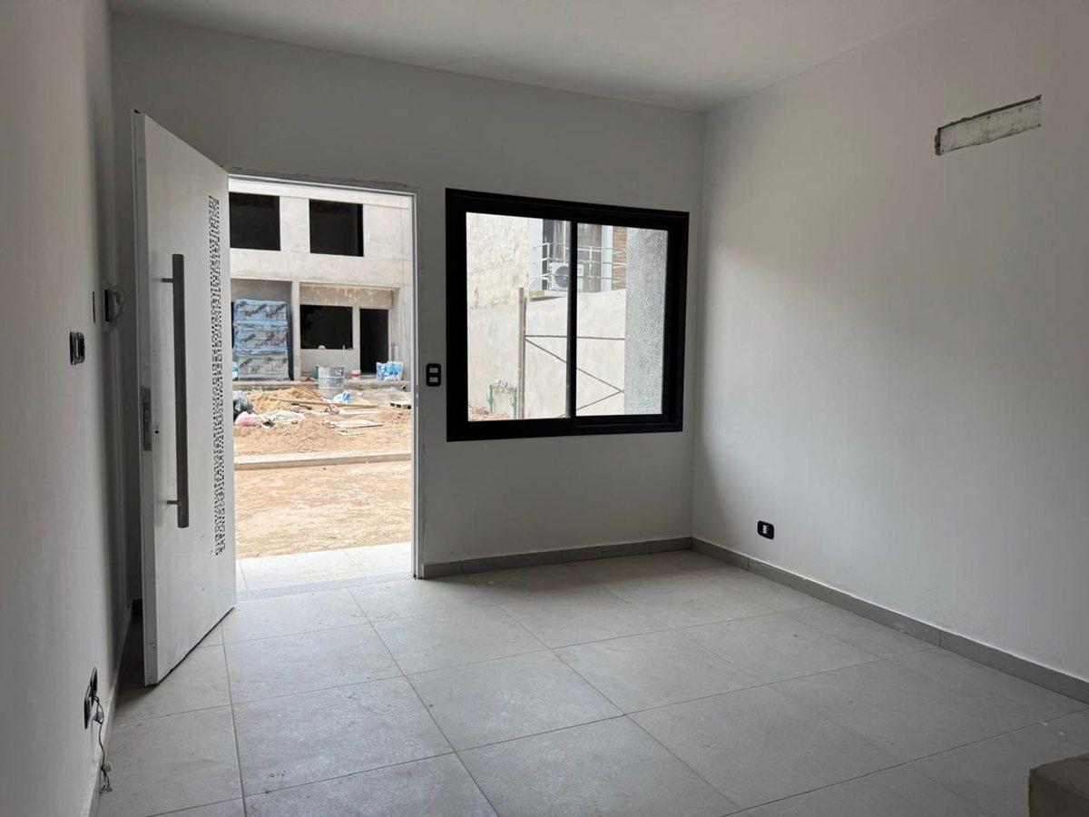 Foto de DUPLEX 3 ambientes parque cochera San Miguel, imagen 3