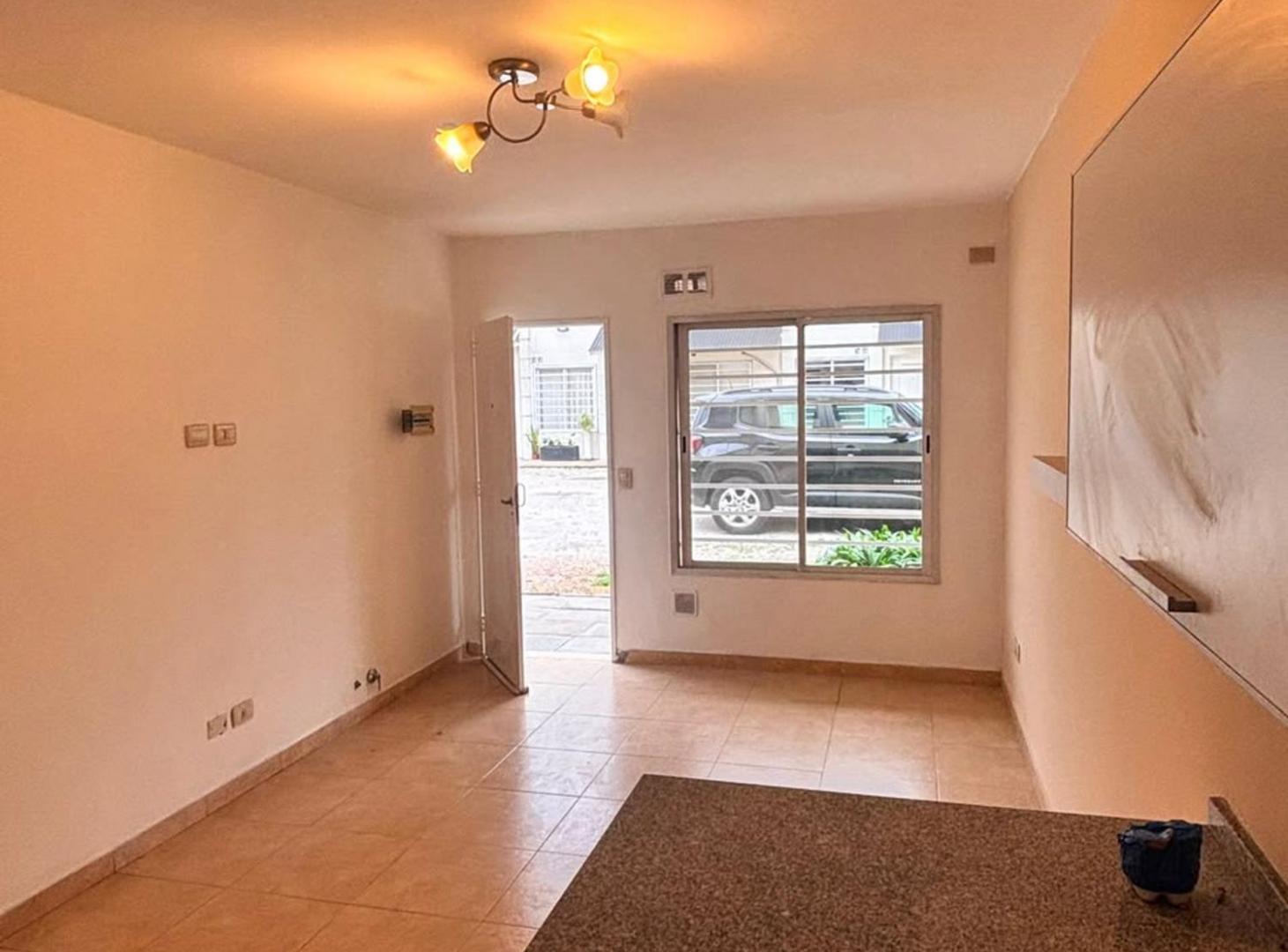 Foto de PH 2 AMBIENTE VENTA CON COCHERA VILLA LUZURIAGA, imagen 1