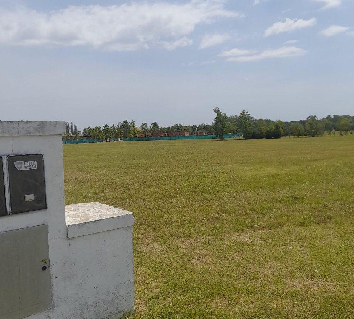 Foto de VENTA LOTE CENTRAL EVERLINKS GOLF & COUNTRY LUJAN, imagen 2