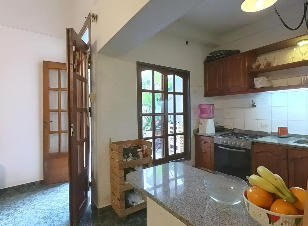 Foto de VENTA CASA 4 AMB TERRAZA COCHERA MONTE CASTR0, imagen 1