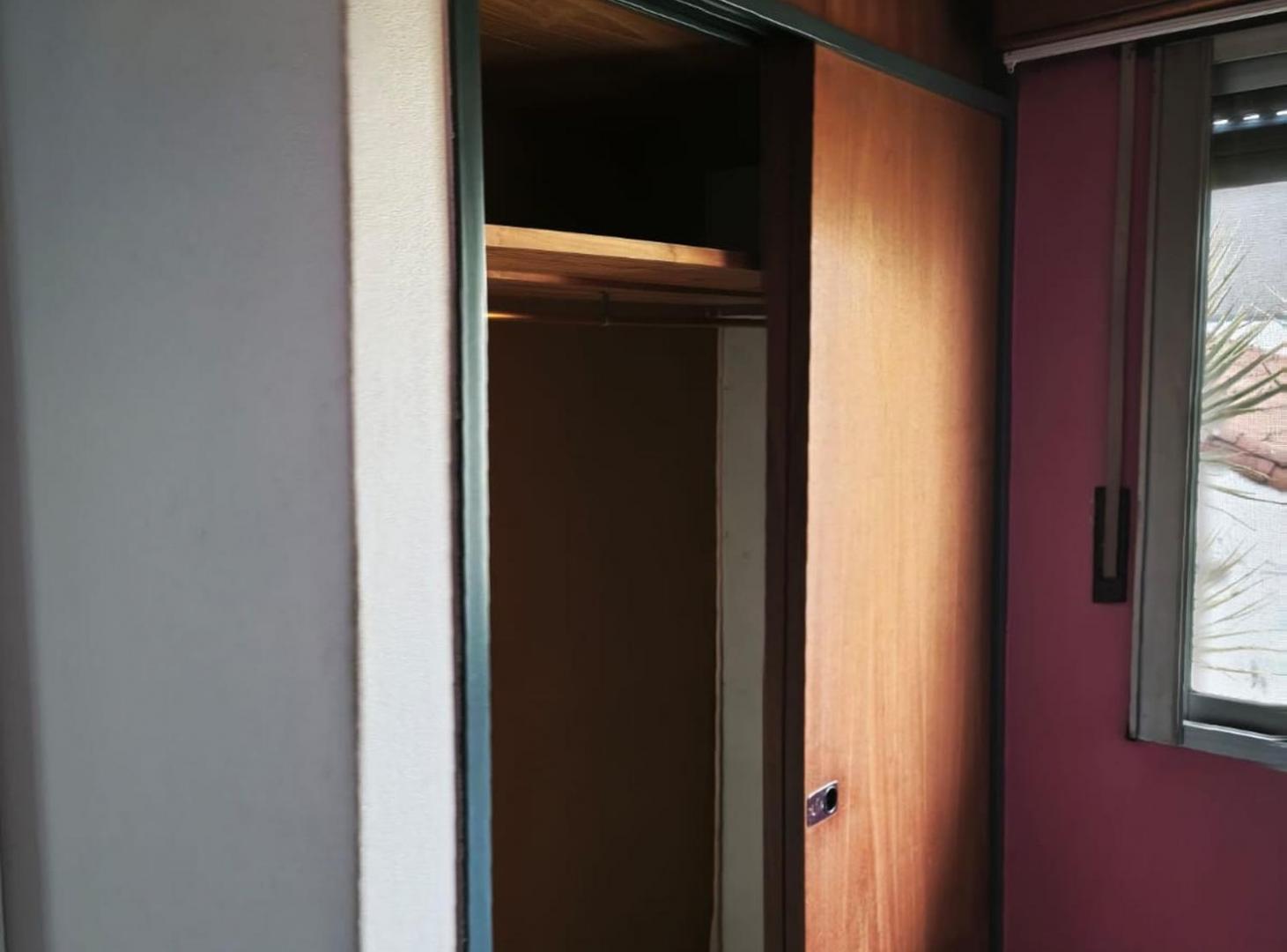 Foto de Casa de 5 ambientes con jardín, pileta y quincho, imagen 1