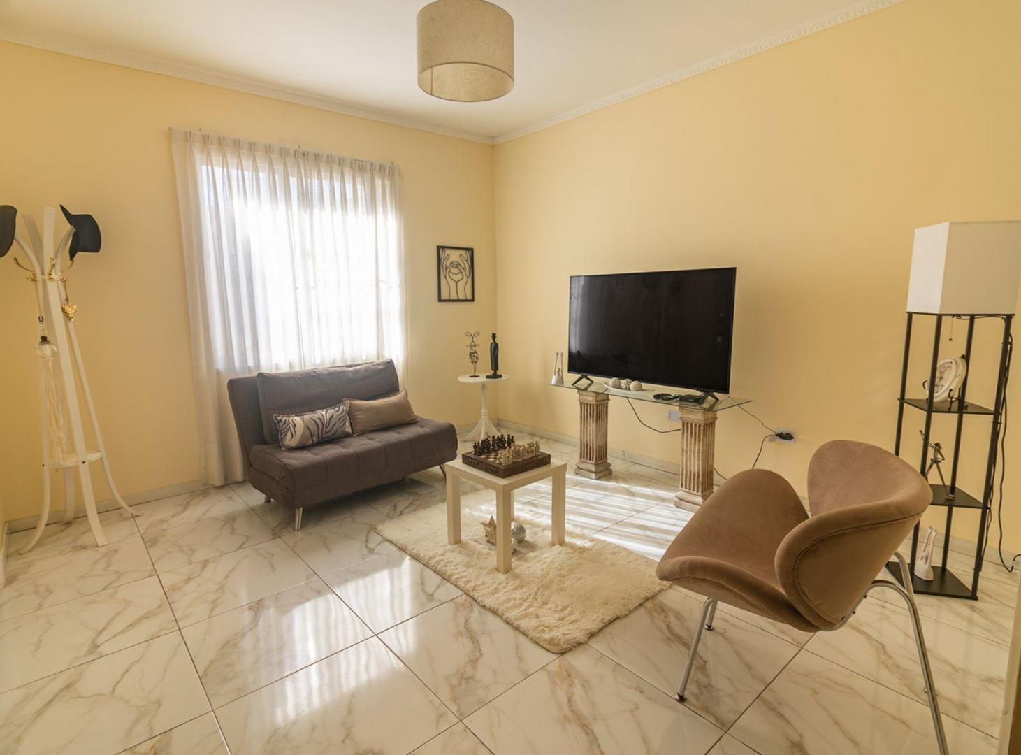 Foto de Casa en venta Martinez Alto - jardin y cochera, imagen 3
