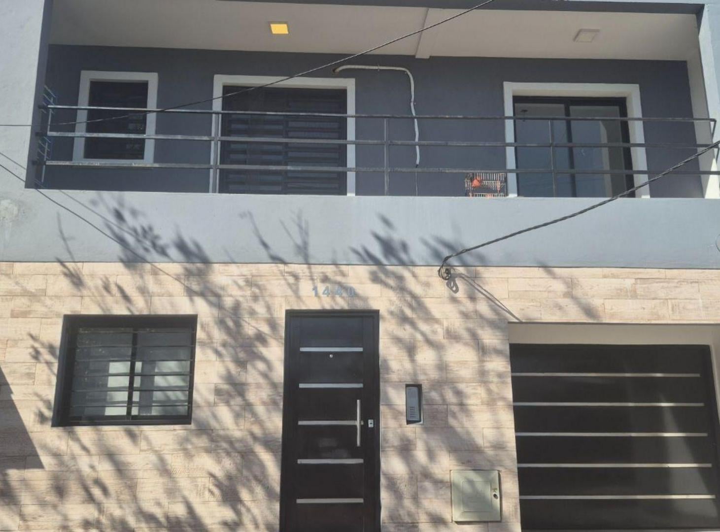 Foto de venta departamento duplex tres ambientes lanus, imagen 1