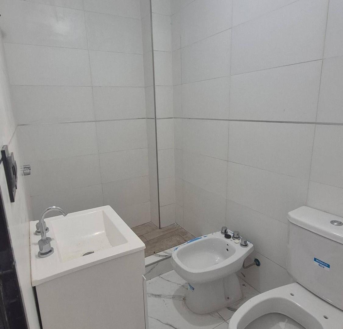 Foto de venta departamento duplex tres ambientes lanus, imagen 4