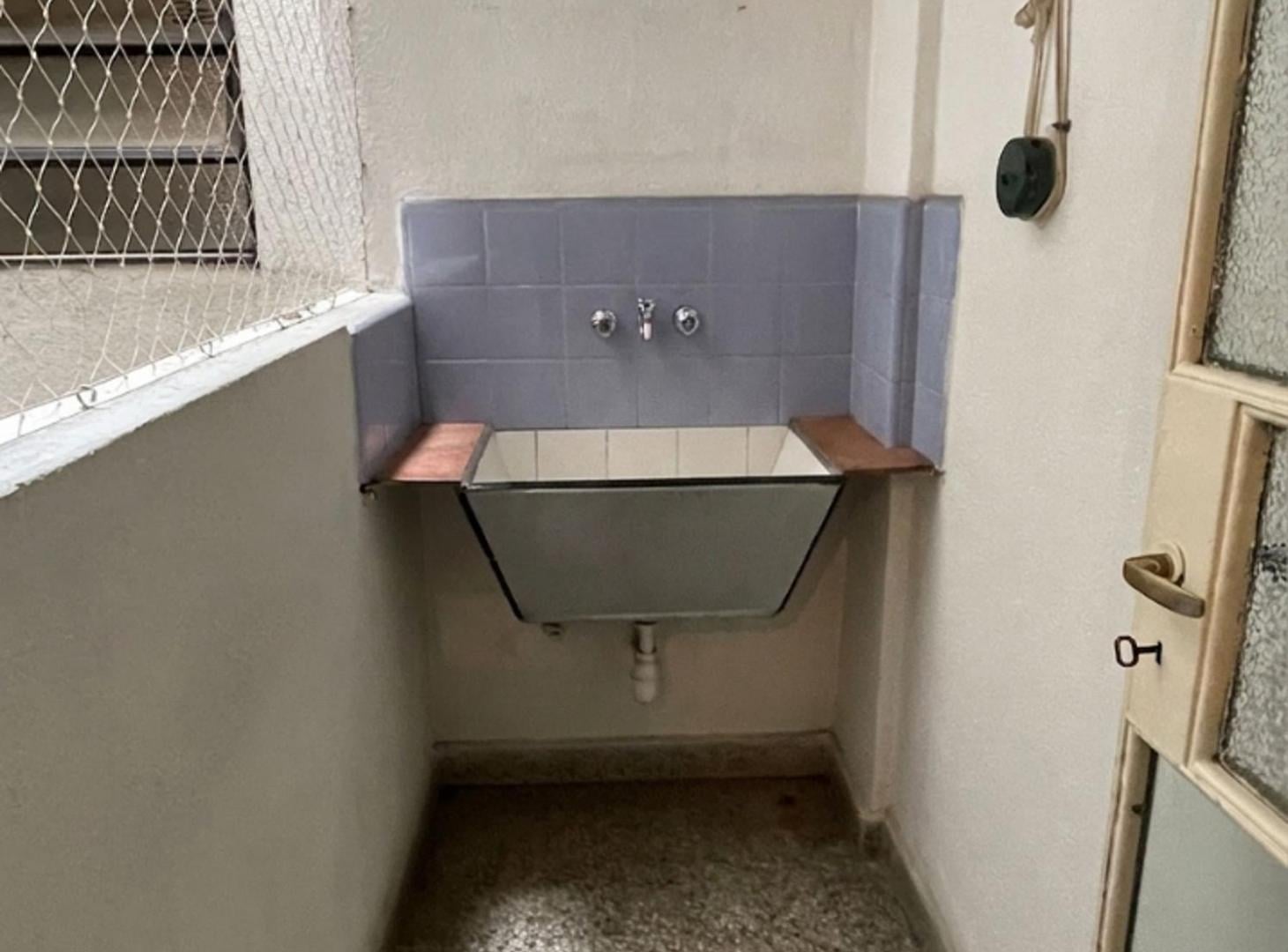 Foto de VENTA DOS AMBIENTES EN CHACARITA CON BALCON, imagen 4
