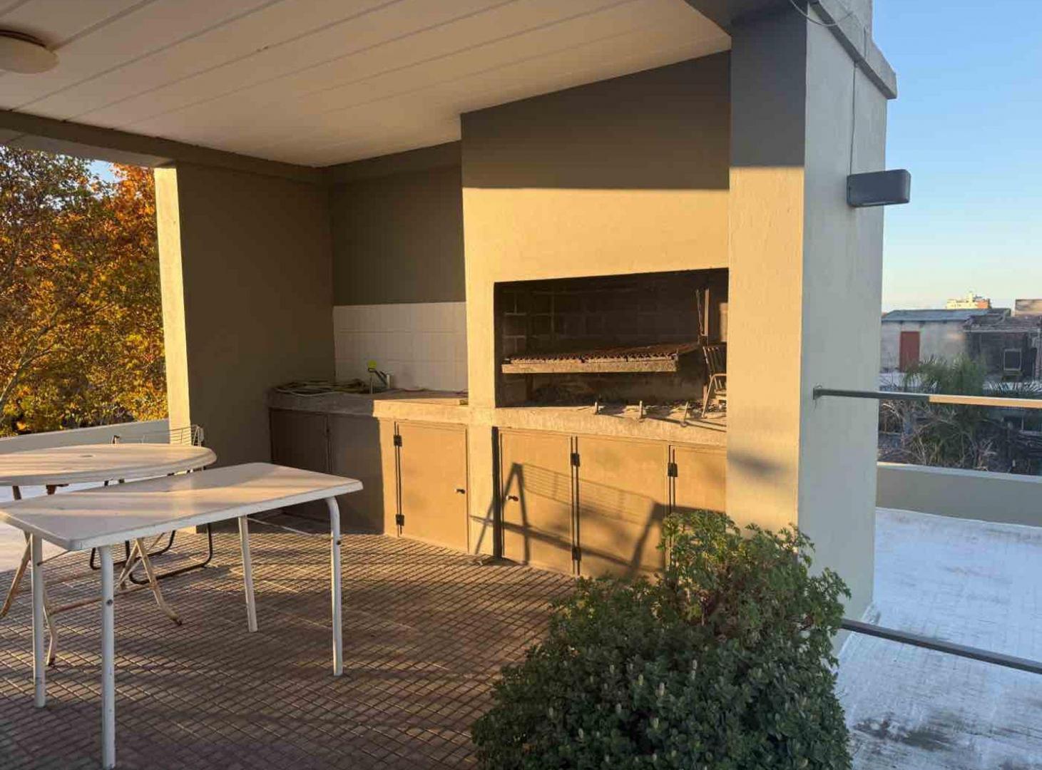 Foto de VENTA DEPARTAMENTO 2 AMBIENTES COCHERA SAN ISIDRO, imagen 1