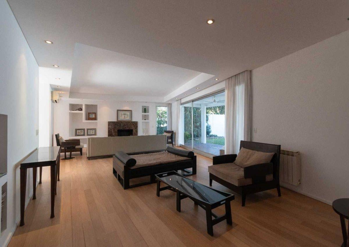 Foto de casa Lomas de San Isidro 1928m 5 dorm pileta, imagen 1