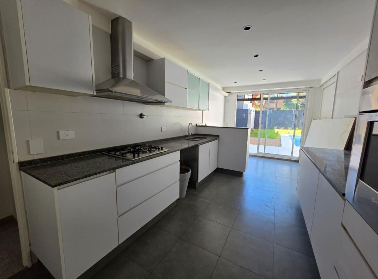 Foto de ALQUILER CASA NUÑEZ JARDIN PILETA COCHERA, imagen 5