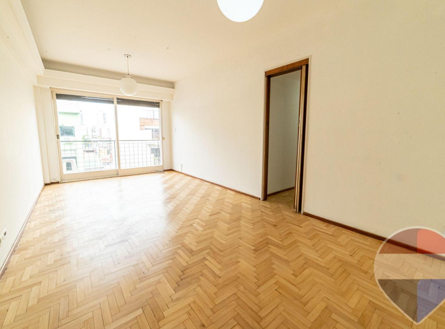 Foto de VENTA excelente tres amb/balcón Villa Crespo, imagen 1