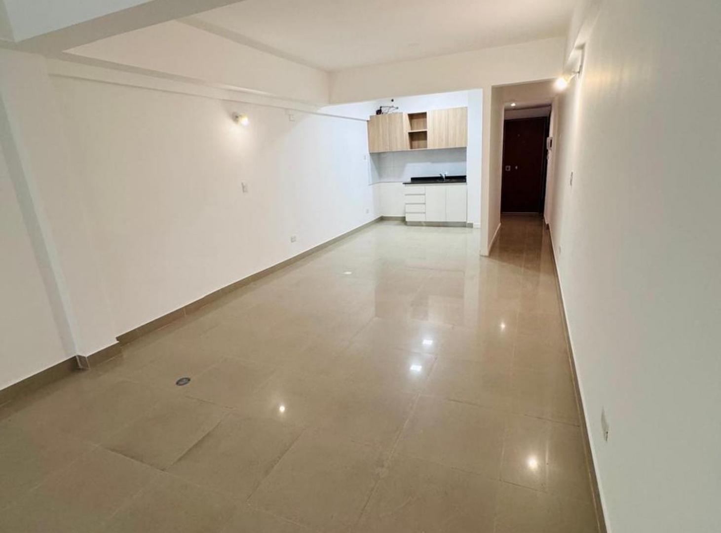Foto de VENTA DEPTO. 2 AMB. BELGRANO CON COCHERA, imagen 3