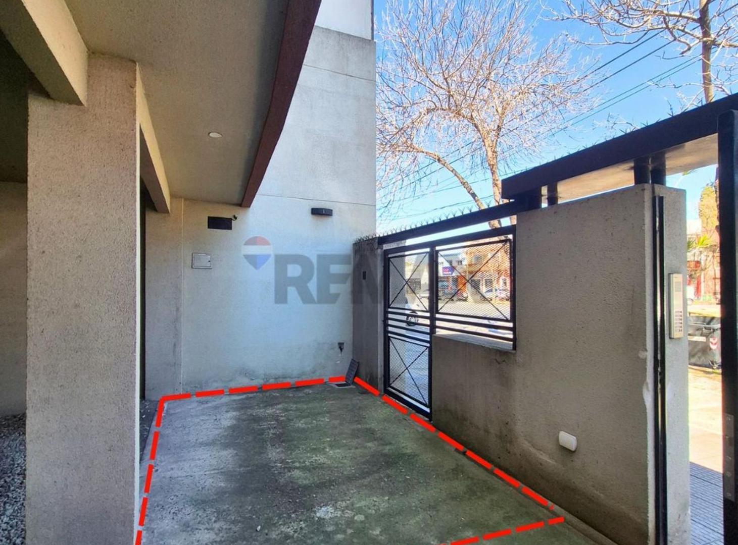 Foto de Venta Cochera San Isidro sobre Av. Centenario, imagen 1