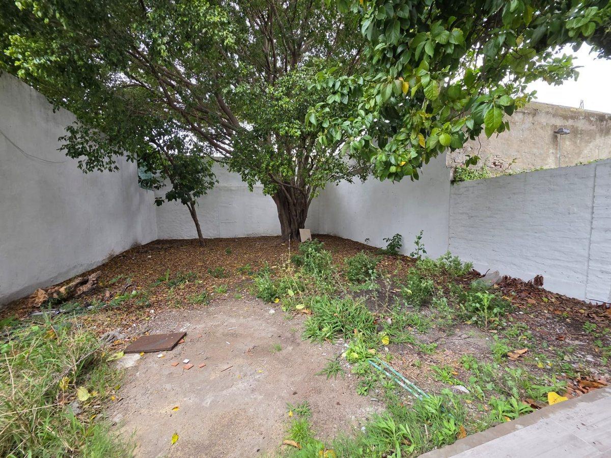 Foto de DEPARTAMENTO VENTA 2 AMBIENTES CON JARDIN HAEDO, imagen 1