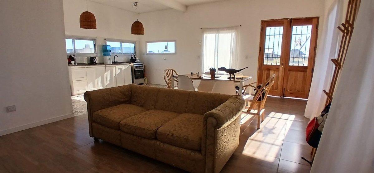 Foto de VENTA CASA QUINTA LOTE GRAL.RODRIGUEZ 4 AMBIENTES, imagen 4