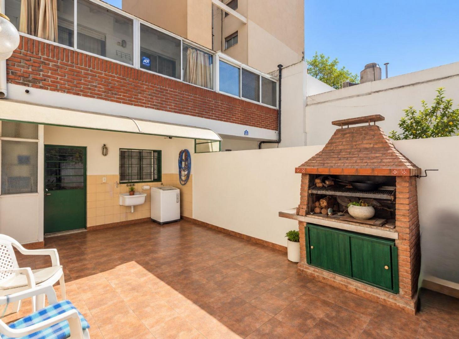 Foto de CASA TIPO DUPLEX 4 AMB C/JARDIN +COCHERA, imagen 4