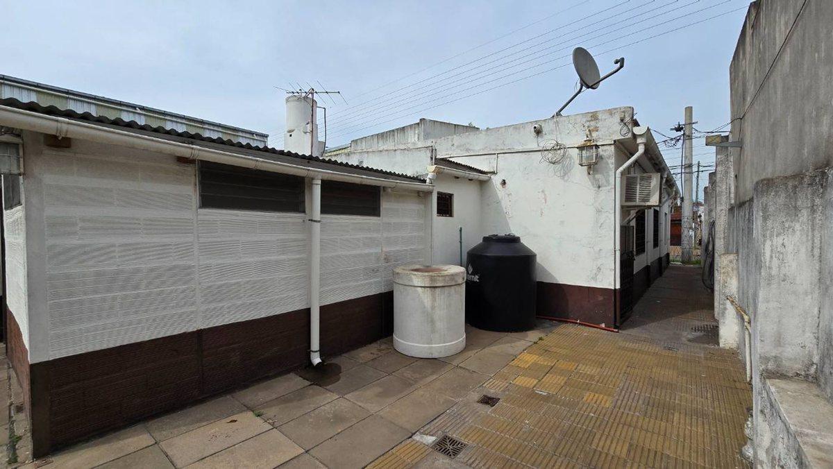 Foto de Venta Casa 4 ambientes con Jardin y Garage, Moreno, imagen 3