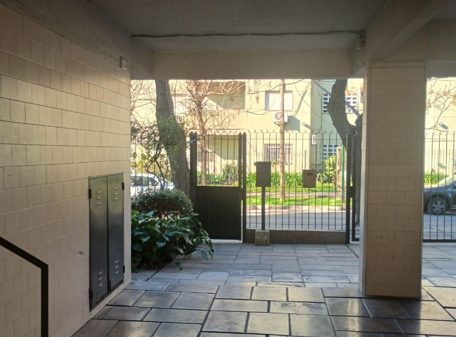 Foto de DEPARTAMENTO 4 AMB + COCH DESCUBIERTA BECCAR, imagen 1