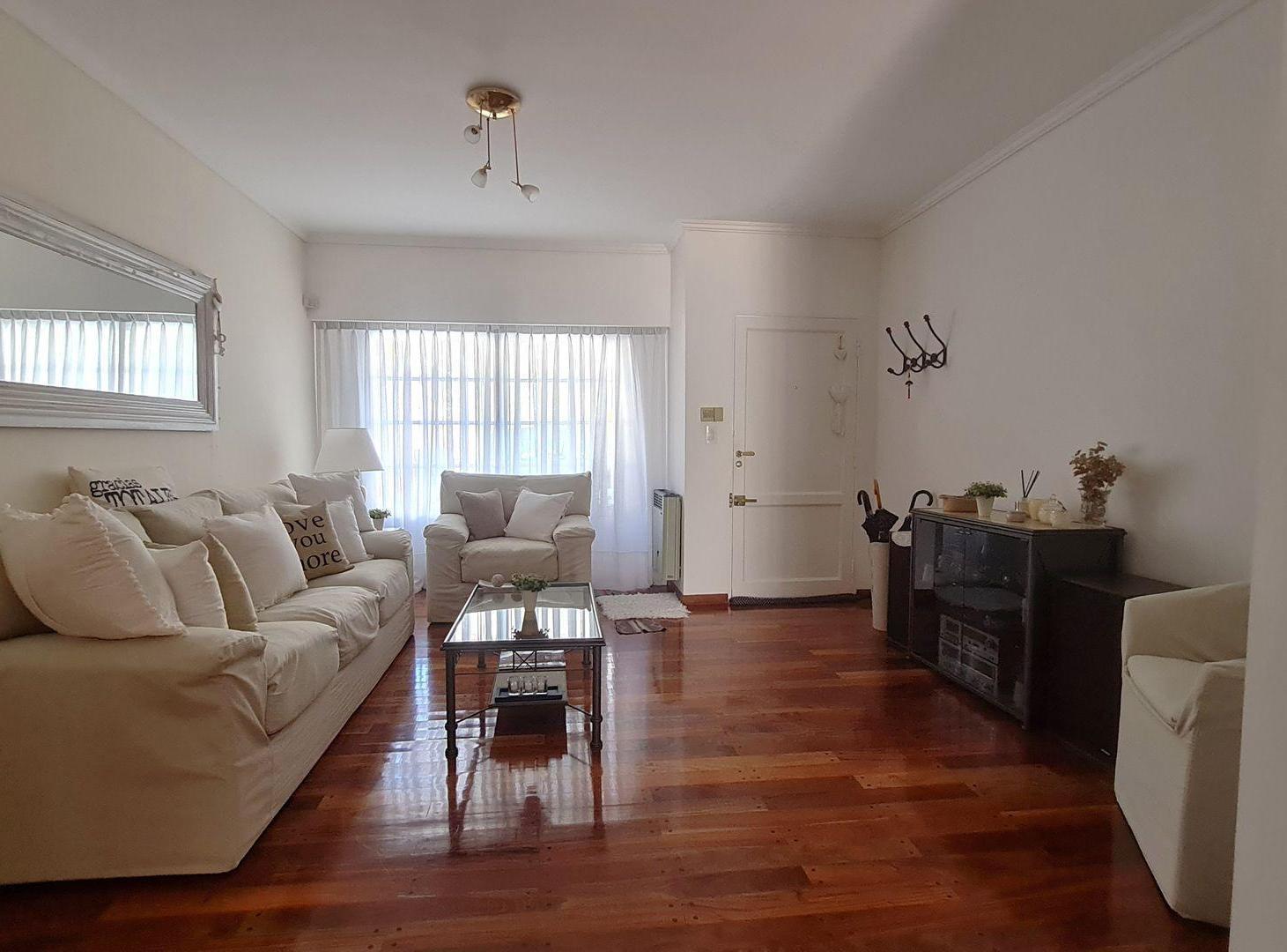 Foto de Venta Triplex 6 Amb, Jardin, Florida Vicente Lopez, imagen 1