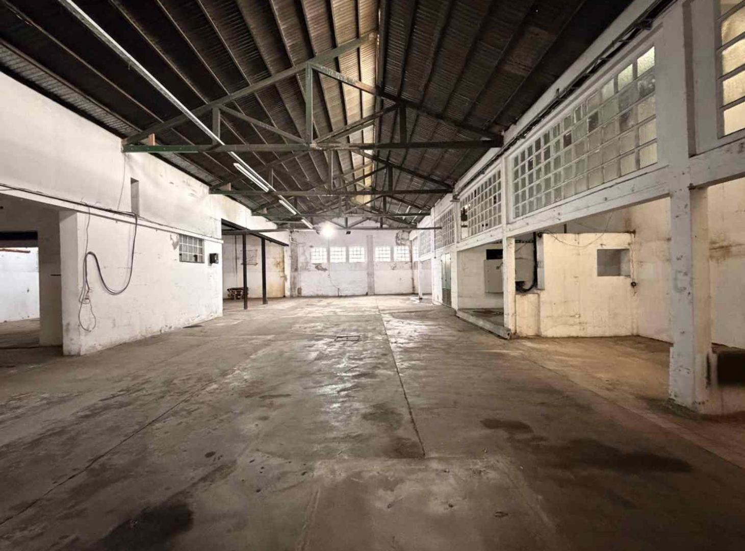 Foto de DEPOSITO EN ALQUILER EN COMPLEJO INDUSTRIAL, imagen 2