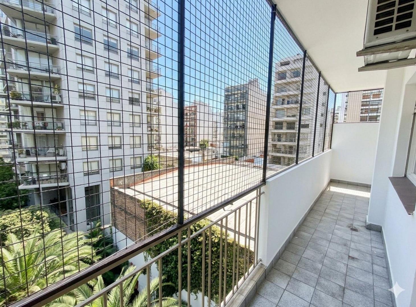 Foto de Vende tres amb grande en Flores contrafrente, imagen 1
