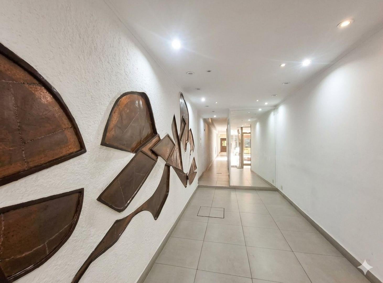 Foto de Vende tres amb grande en Flores contrafrente, imagen 3
