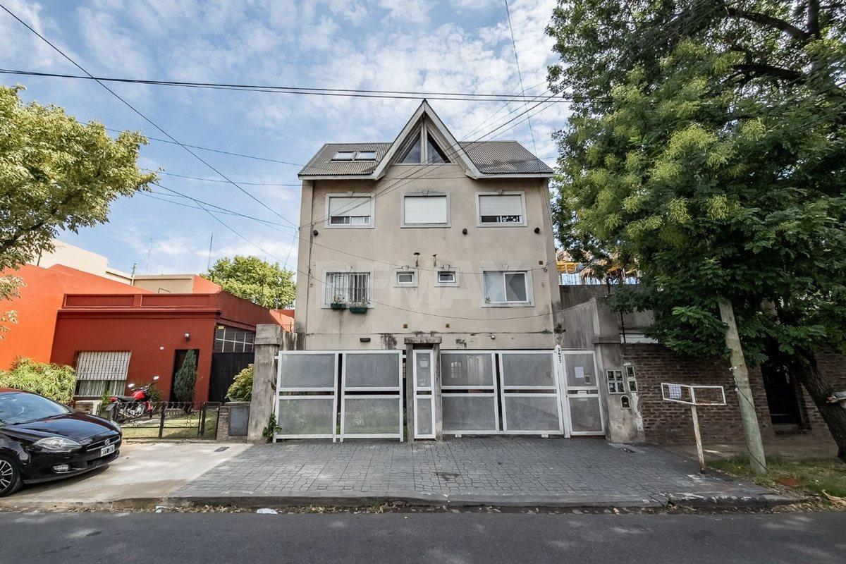 Foto de VENTA PH TRIPLEX 4 AMB CON COCHERA FLORIDA OESTE, imagen 2