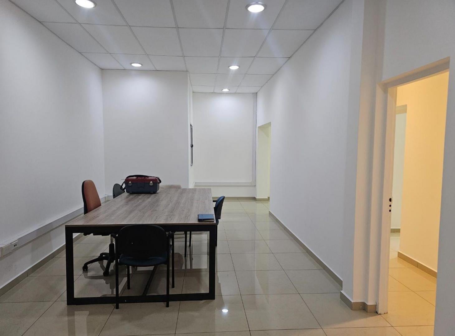 Foto de ALQUILER OFICINAS IMPECABLES Y LUMINOSAS MARTINEZ, imagen 1