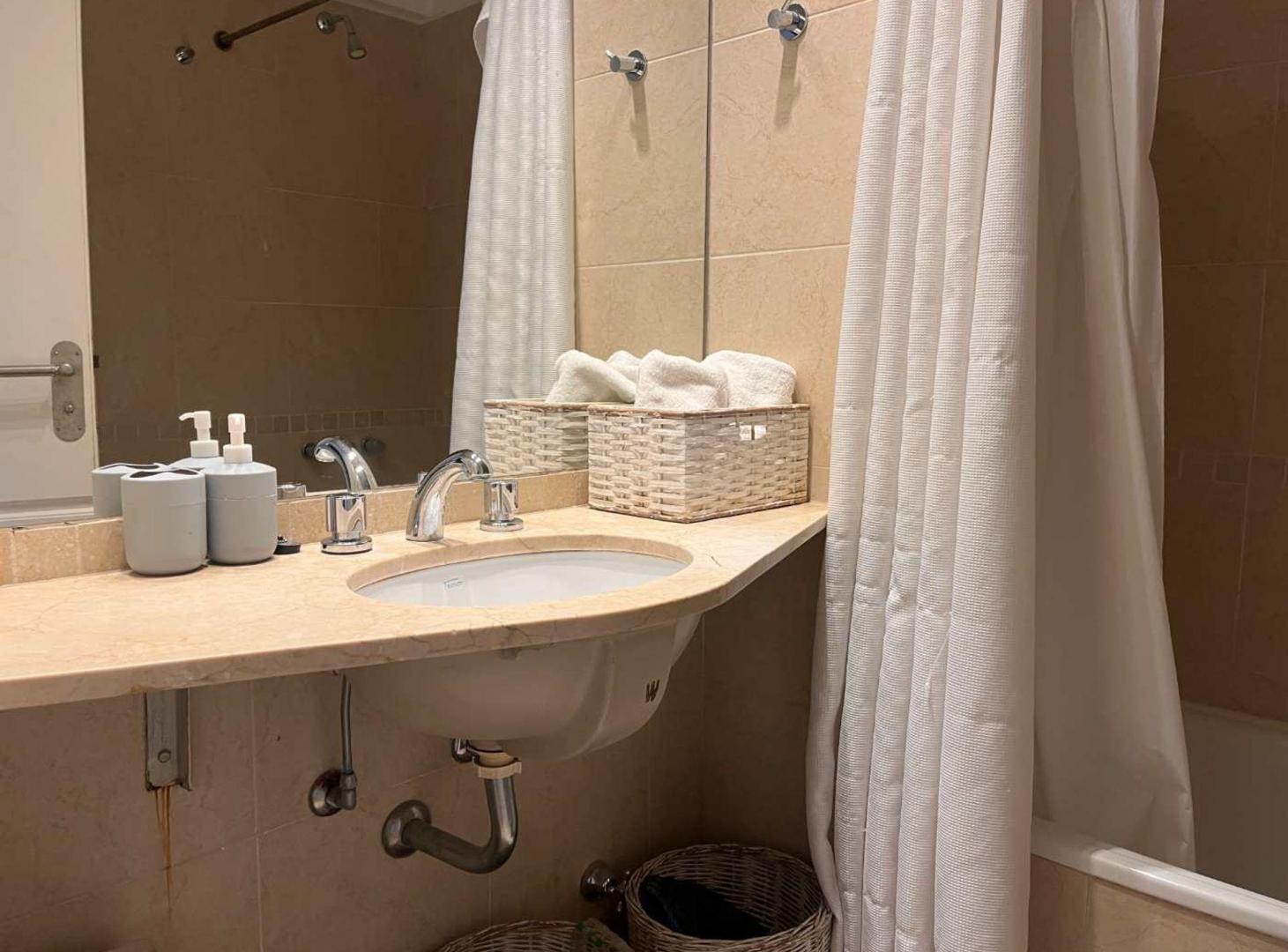 Foto de VENTA DEPARTAMENTO MONOAMBIENTE CON COCHERA, imagen 2