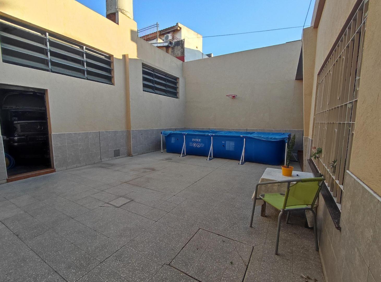 Foto de CASA 3 AMBIENTES EN VENTA AVELLANEDA CON GALPÓN, imagen 3