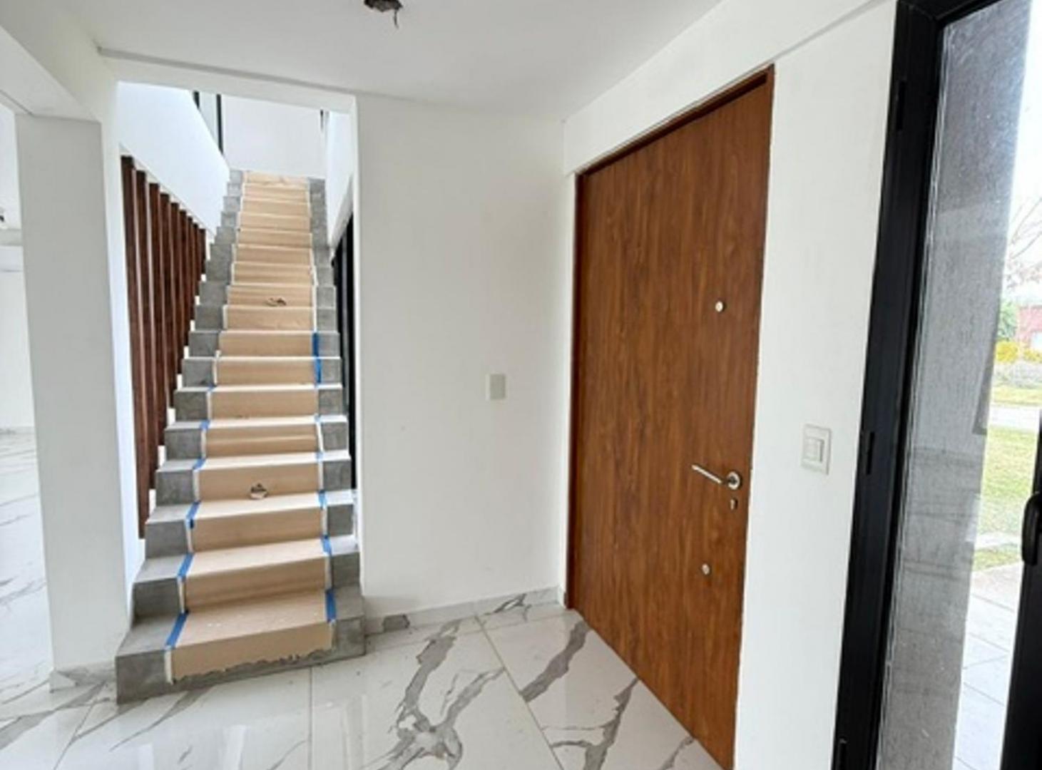 Foto de casa a estrenar IMPERDIBLE .Haras Santa Maria, imagen 2
