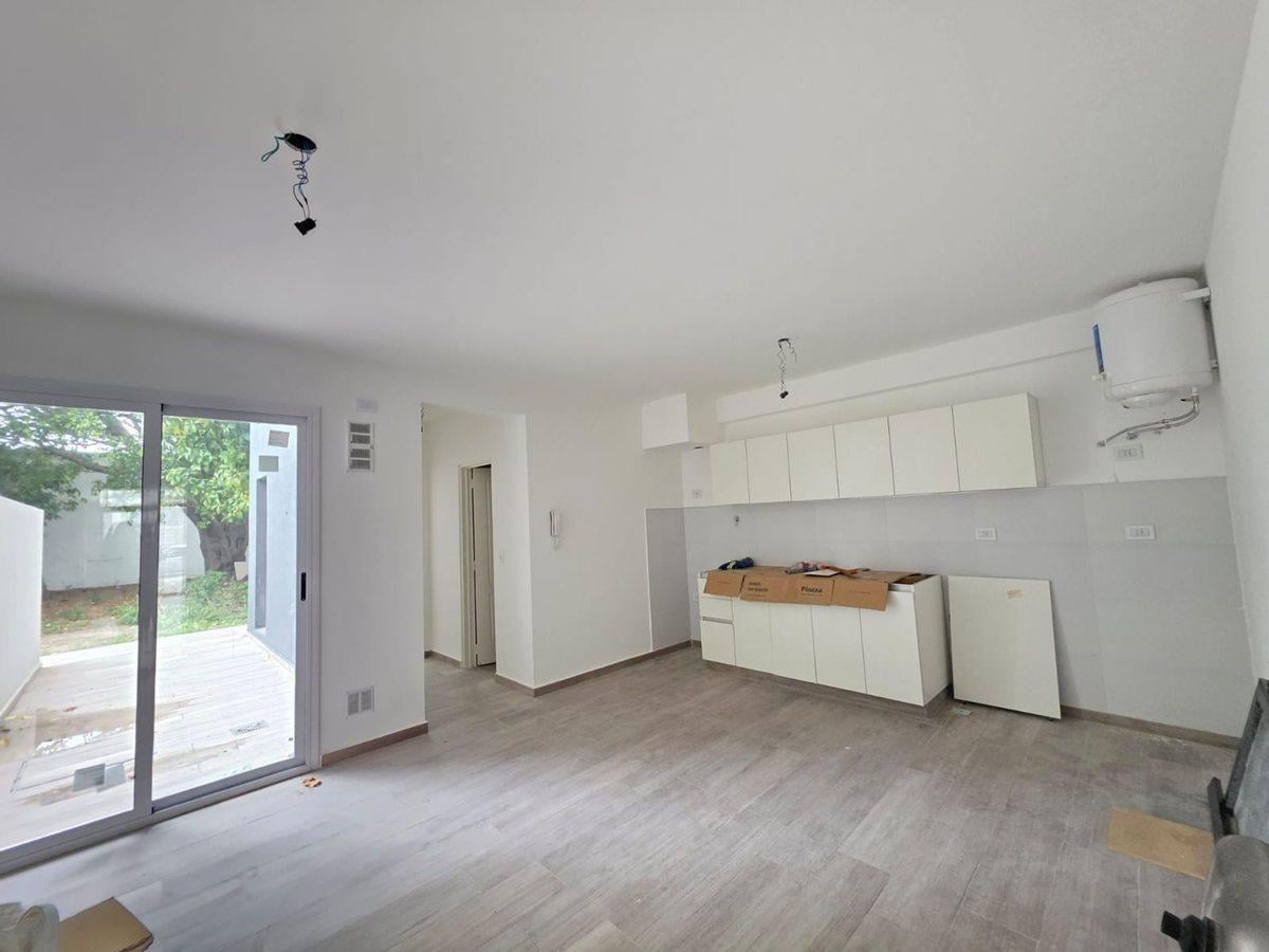 Foto de DEPARTAMENTO VENTA 2 AMBIENTES CON JARDIN HAEDO, imagen 3