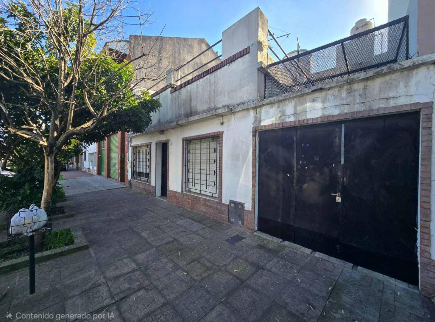 Foto de CASA 3 AMBIENTES EN VENTA EN LANÚS OESTE TERRAZA, imagen 1