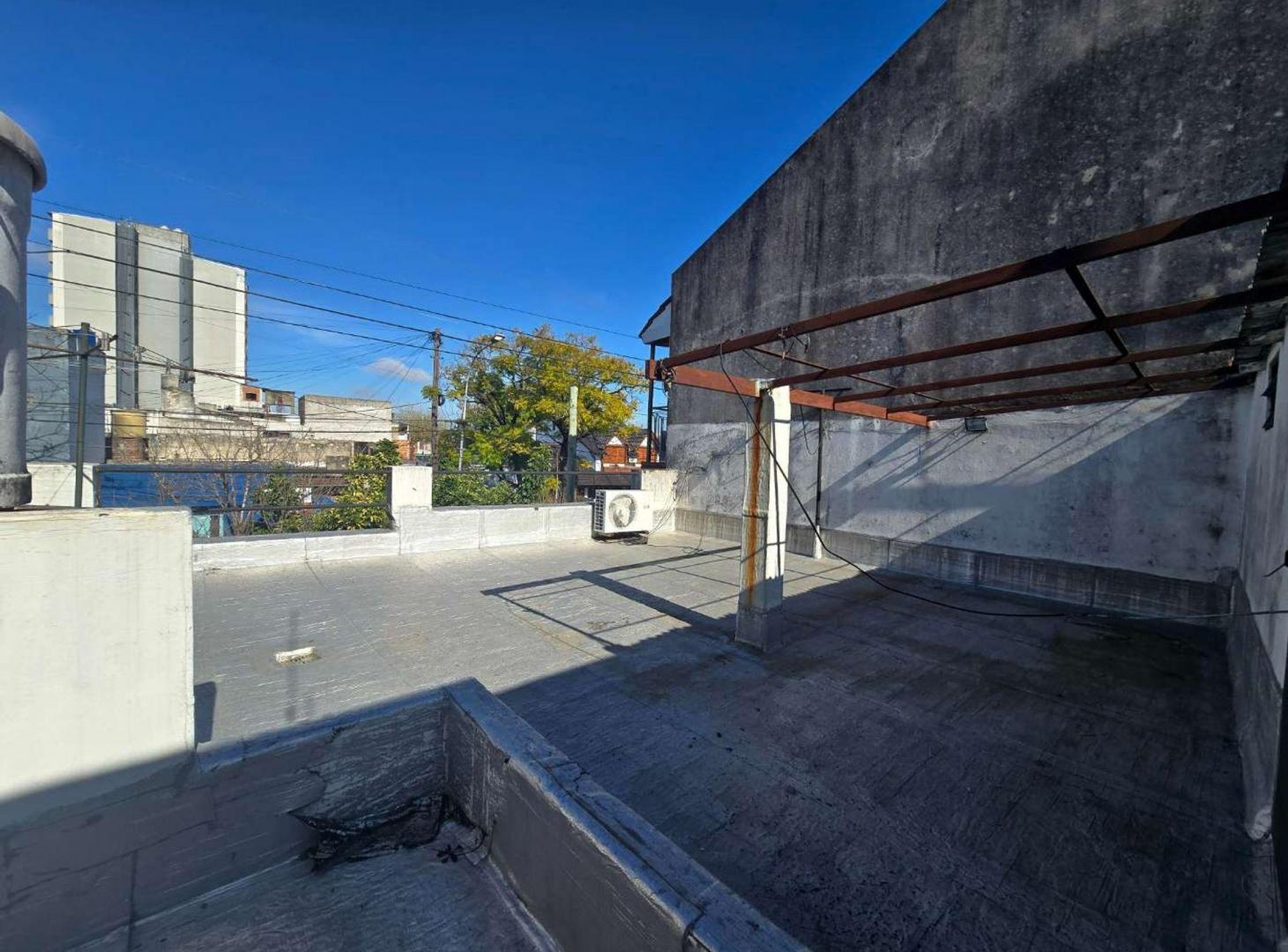 Foto de CASA 3 AMBIENTES EN VENTA EN LANÚS OESTE TERRAZA, imagen 3