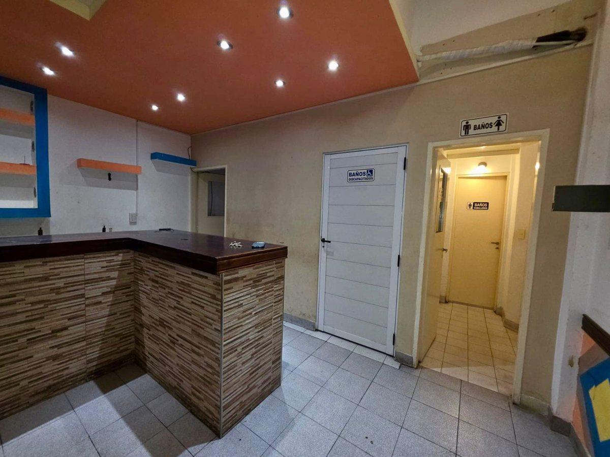 Foto de LOCAL COMERCIAL PREMIUM, CON SOTANO EN MONSERRAT, imagen 4